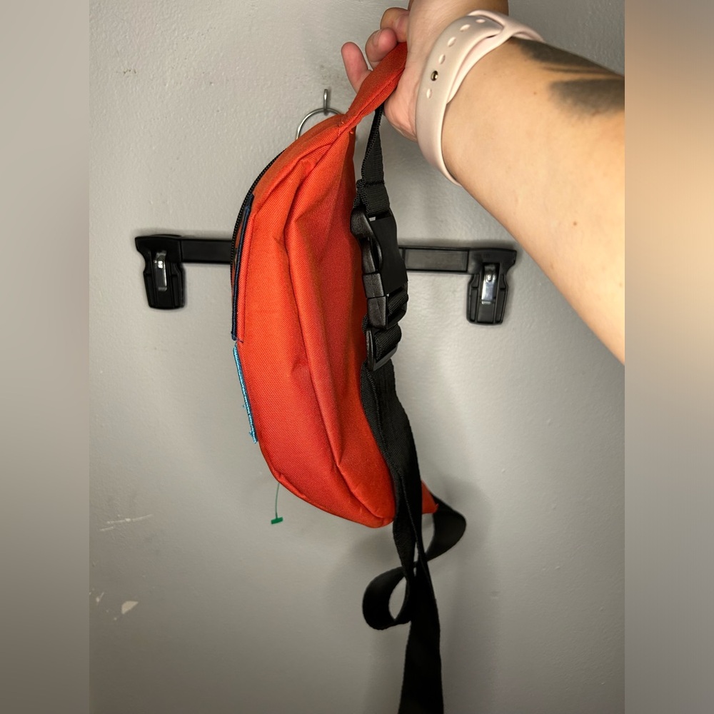 Funko Stranger Things Fanny Pack - Picture 5 of 7